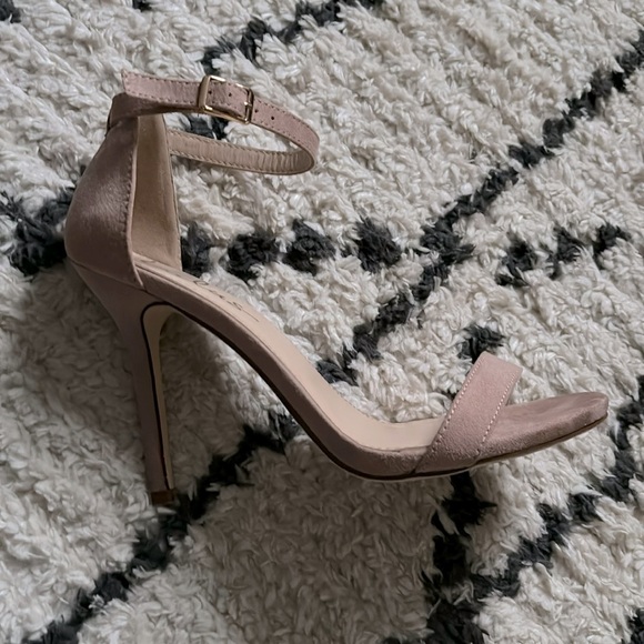 Lulus nude stiletto - Picture 5 of 7